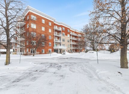 95 Rue de Rouville, Carrefour et Centre ville, Gatineau (Gatineau), Outaouais